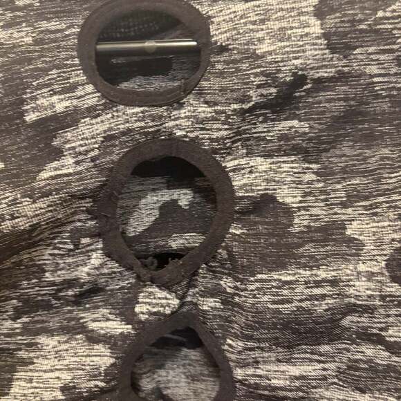 Camo long sleeve workout top size M - Picture 6 of 6